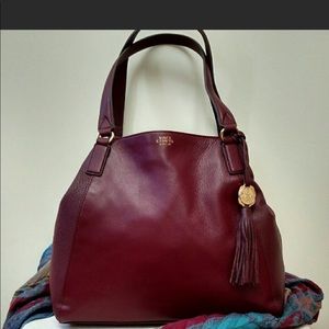 💕💕👜👜Vince Camuto Leather Purse